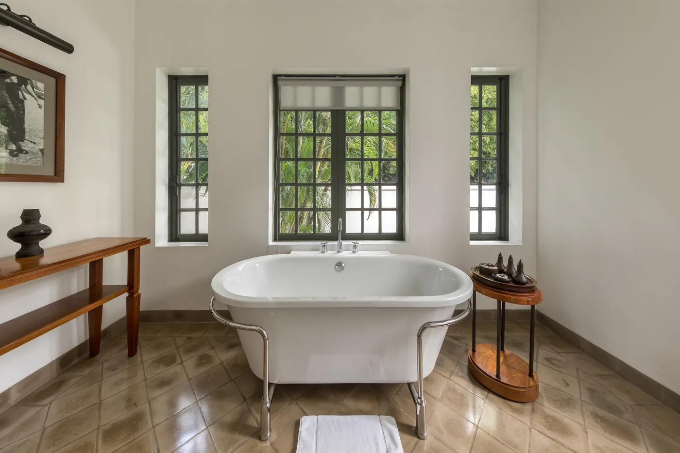 Shower / Tub Leak Water Damage in Compton Heights, Missouri